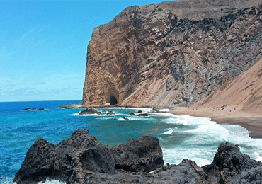 Brazil: Geologists find "plastic rocks" on remote island